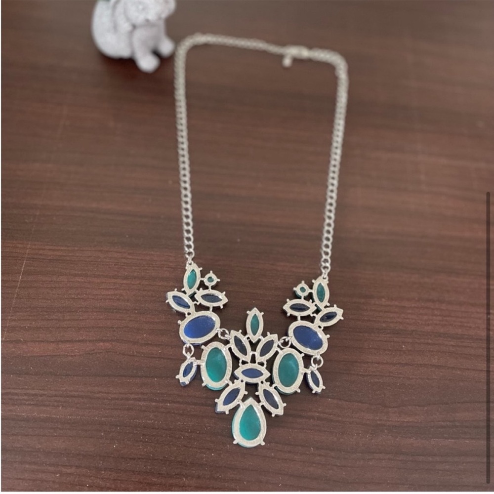 Statement Necklace - Picture 4 of 4
